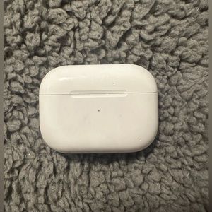 Airpod pro charging case